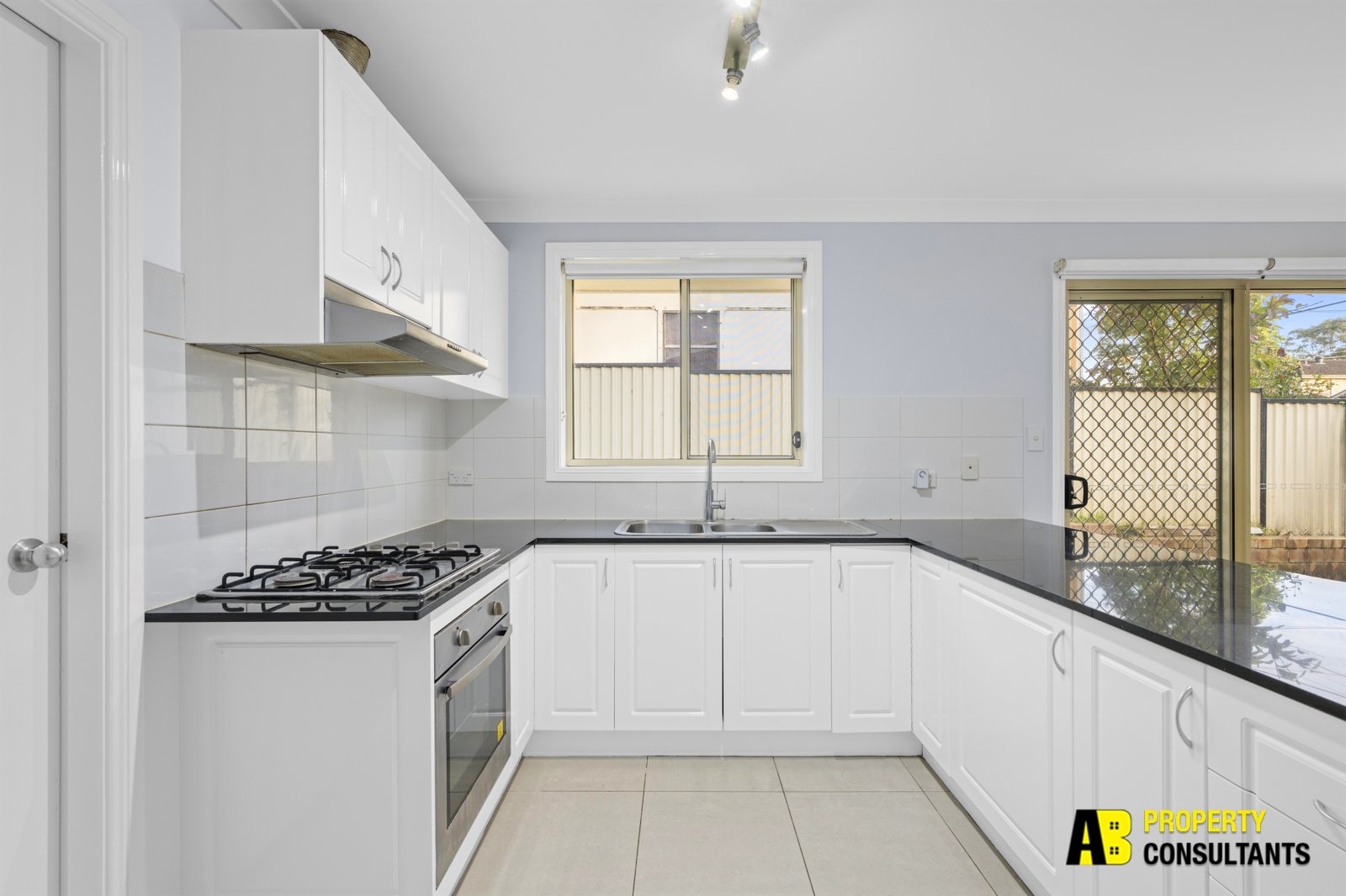 34B Magowar Road, Girraween - Thumbnail 5