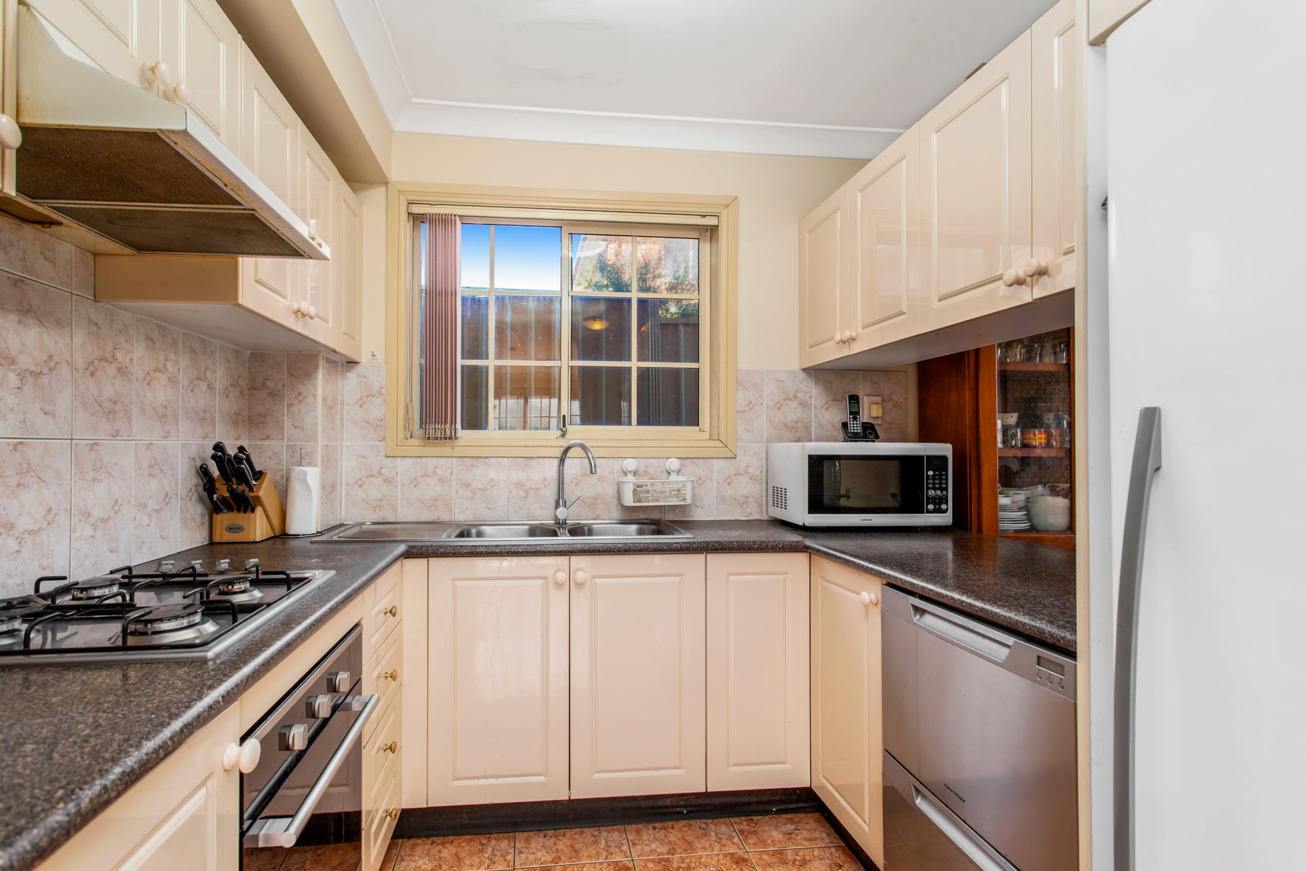 12/30 Hillcrest Road, Quakers Hill - Thumbnail 8