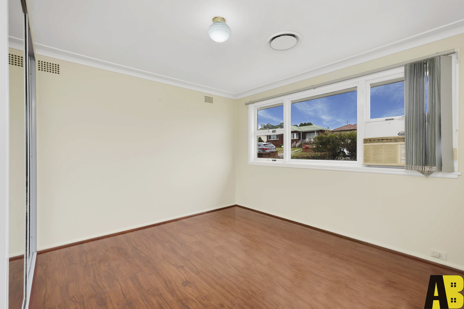 31 Targo Road, Pendle Hill - Thumbnail 5