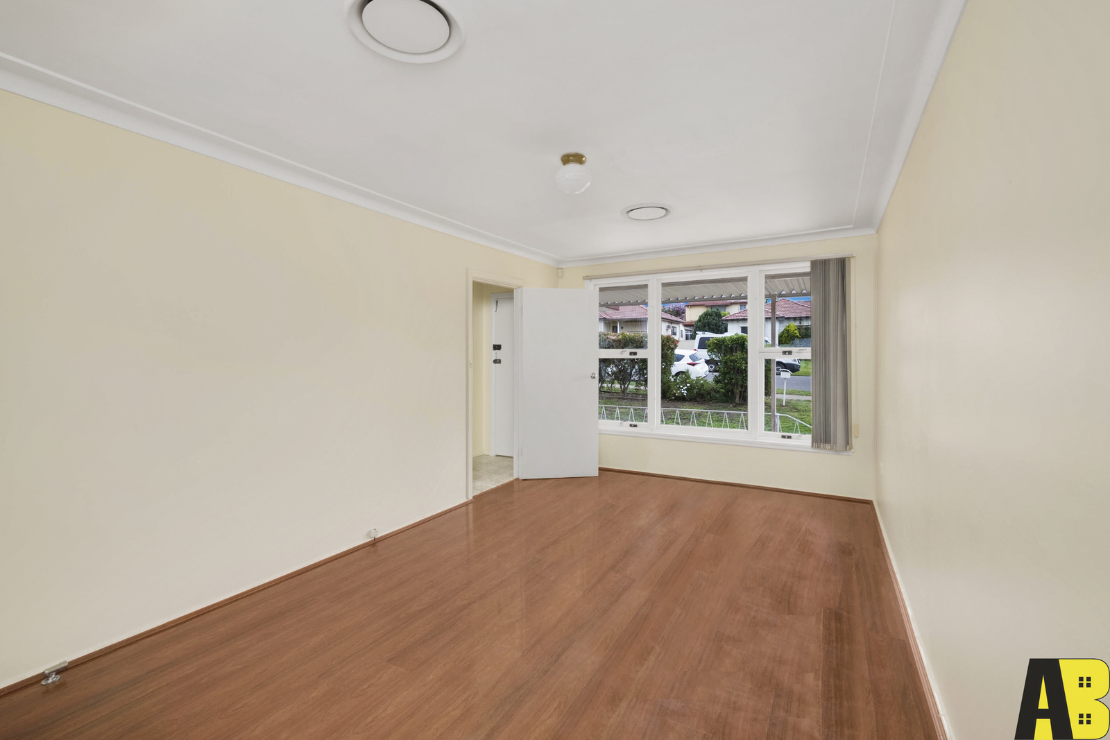 31 Targo Road, Pendle Hill - Thumbnail 8