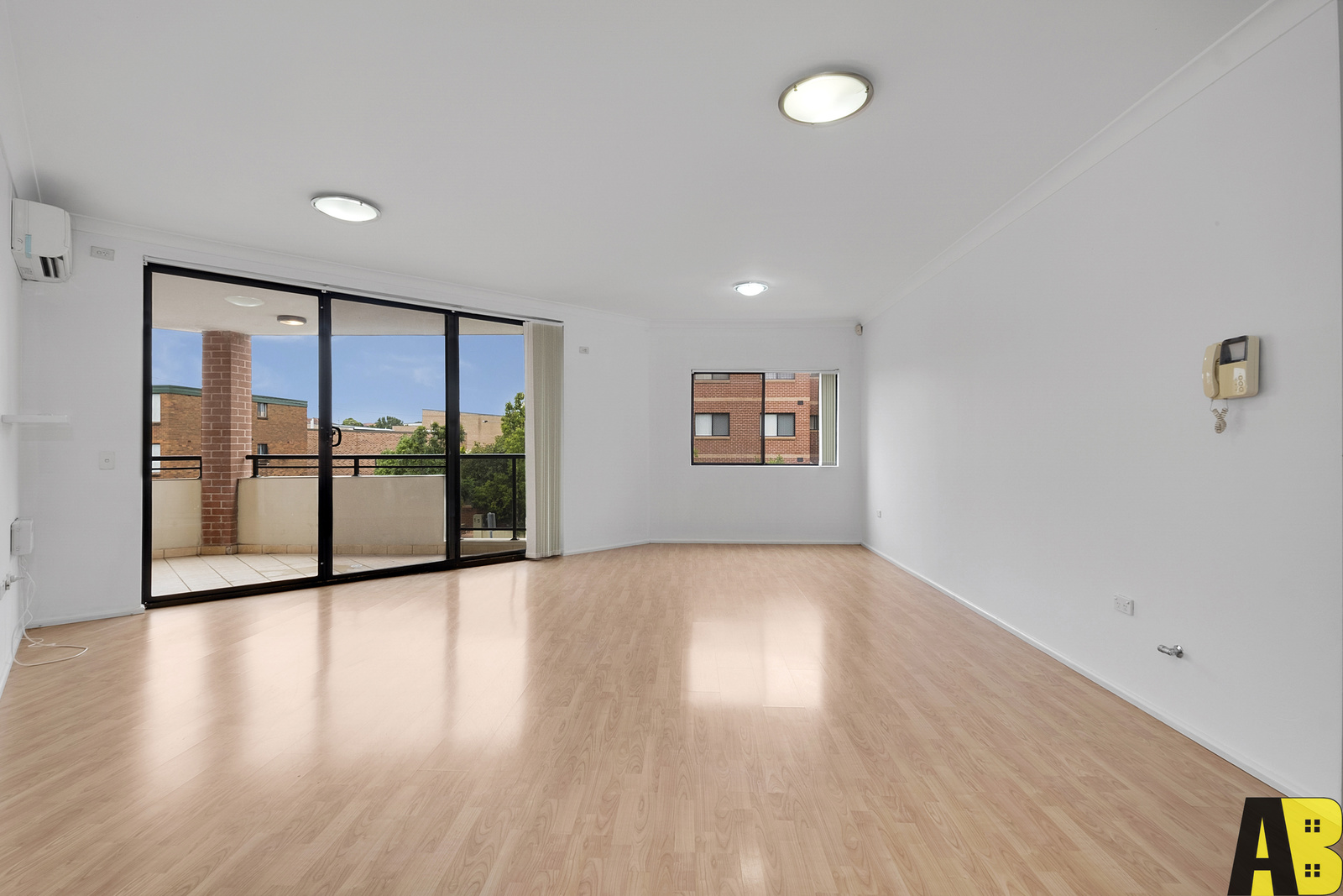 15/2-8 Kitchener Avenue, Regents Park - Thumbnail 6
