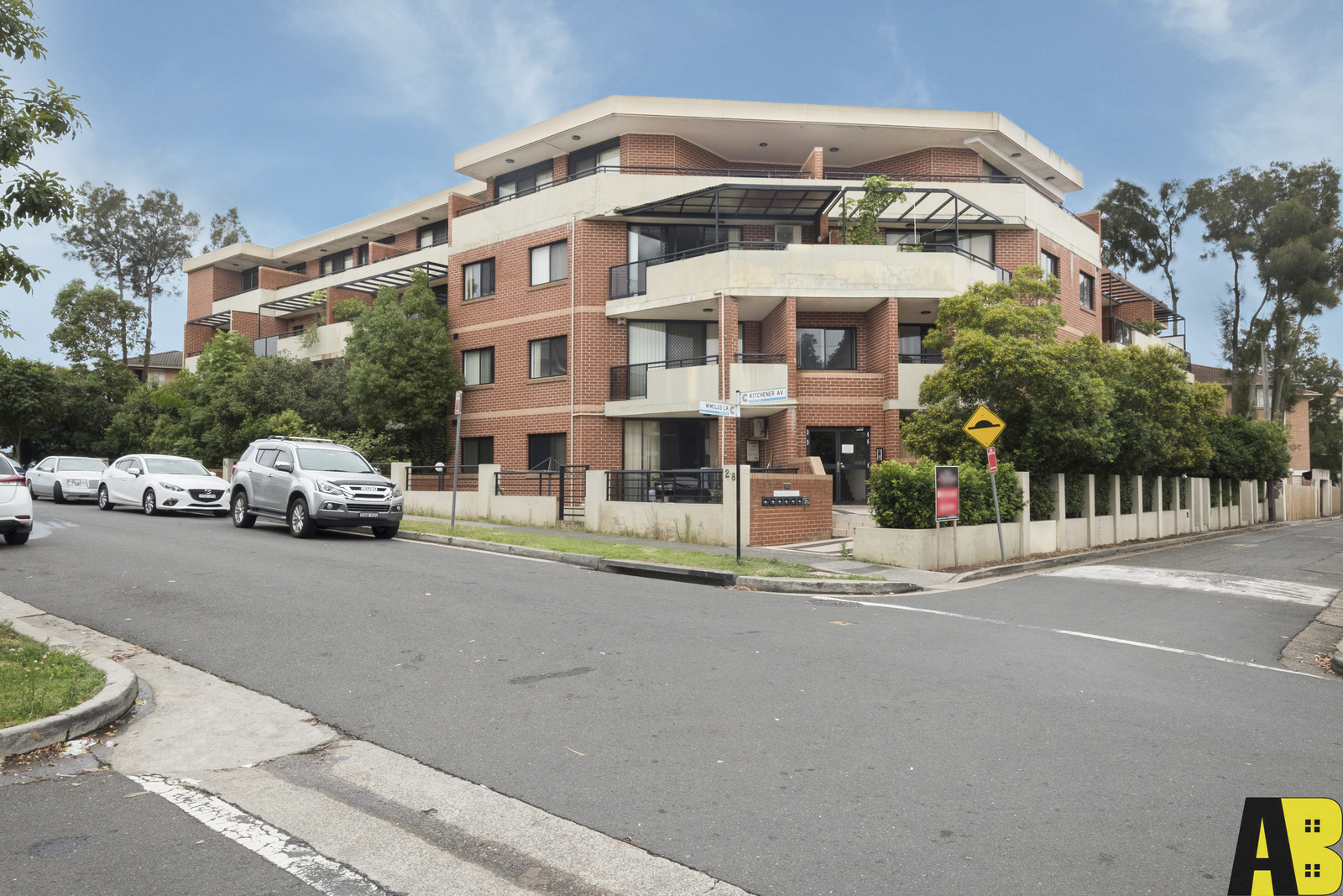 15/2-8 Kitchener Avenue, Regents Park - Thumbnail 2