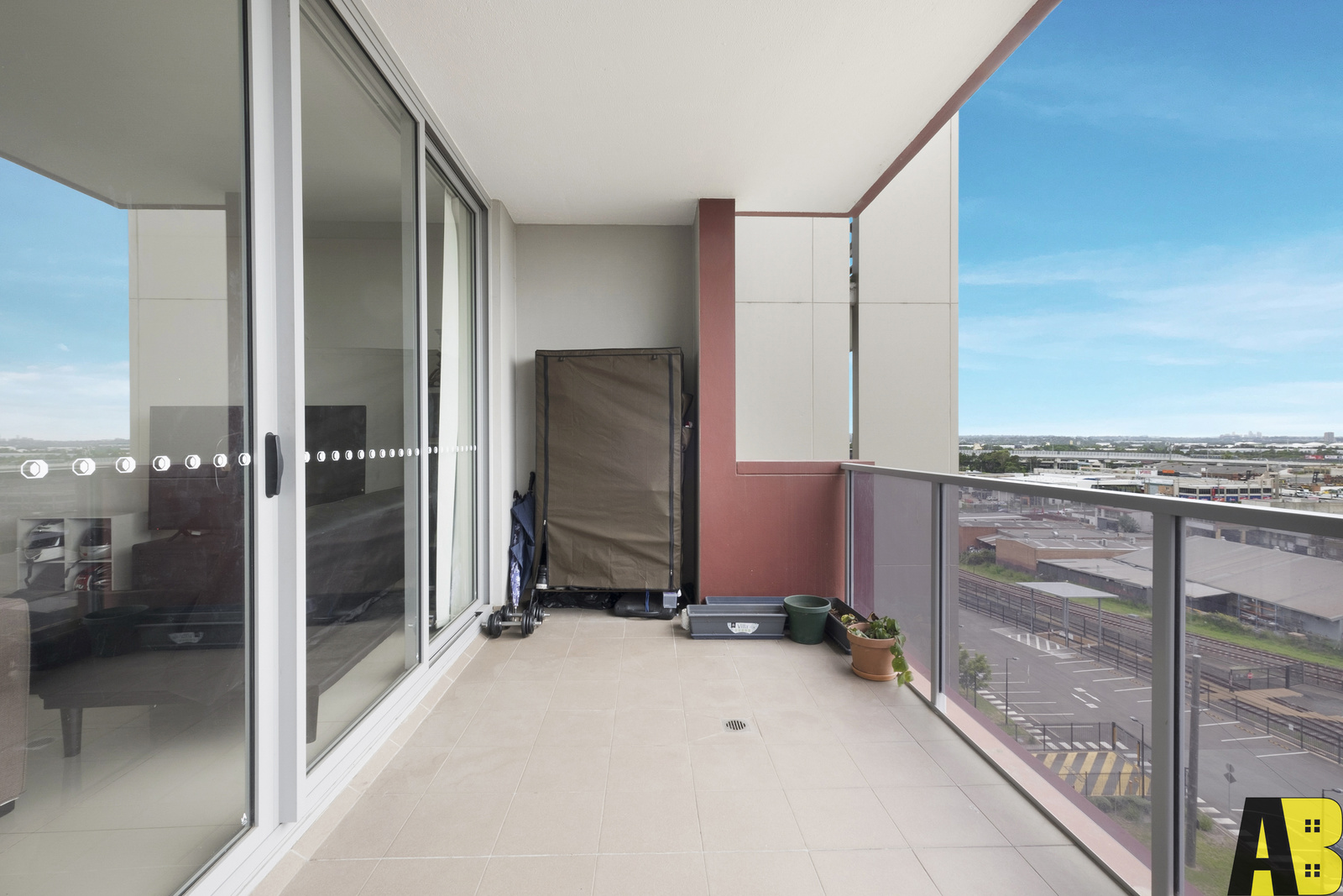 805/6 East Street, Granville - Thumbnail 2