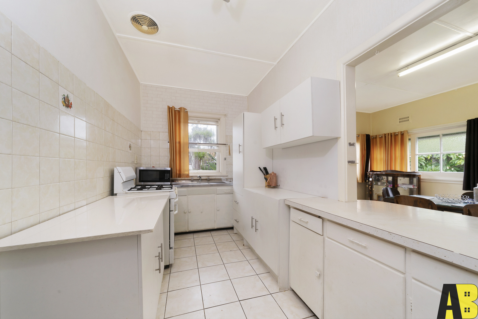 318 Woodville Road, Guildford - Thumbnail 7