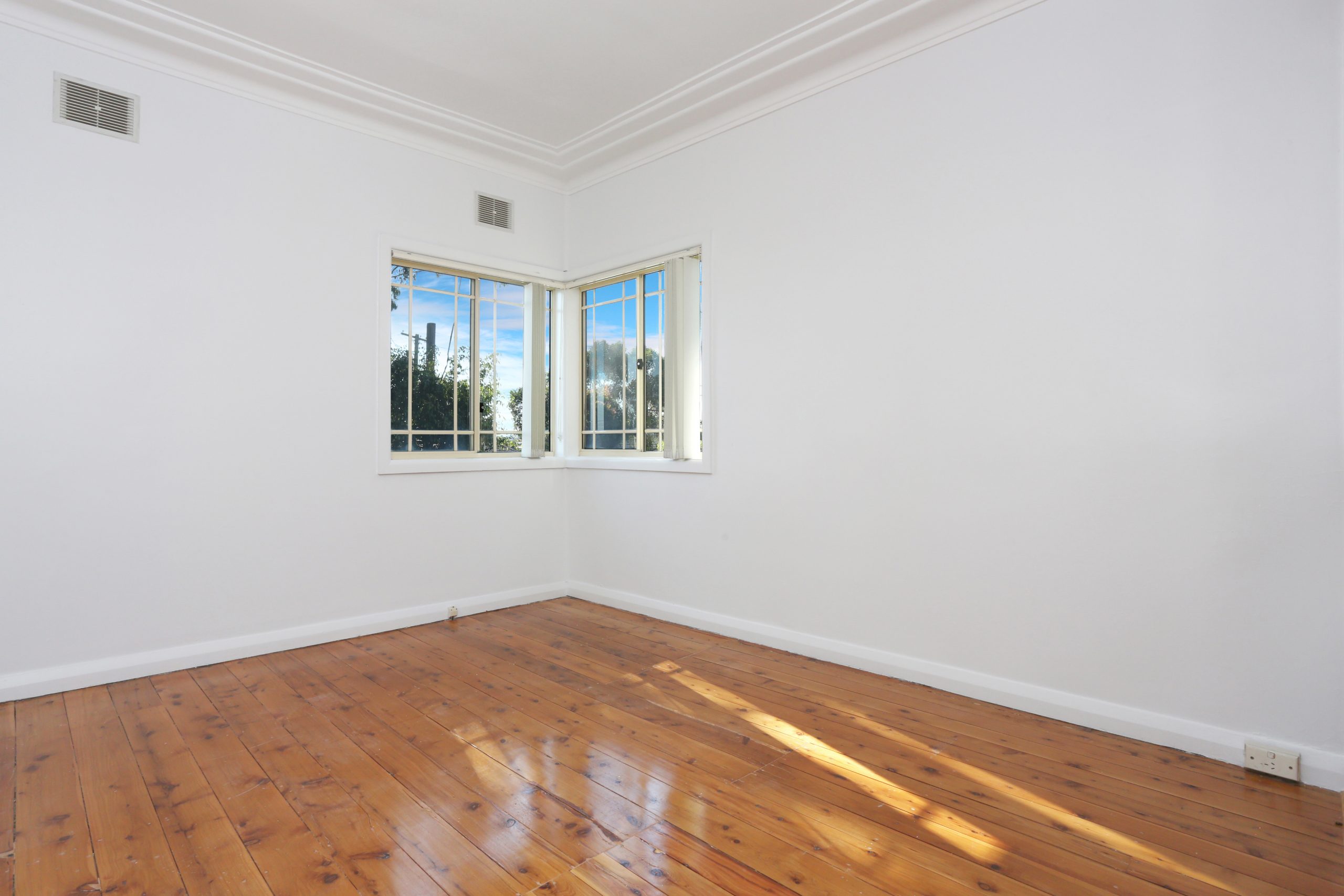 18 Chiltern Road, Guildford - Thumbnail 7