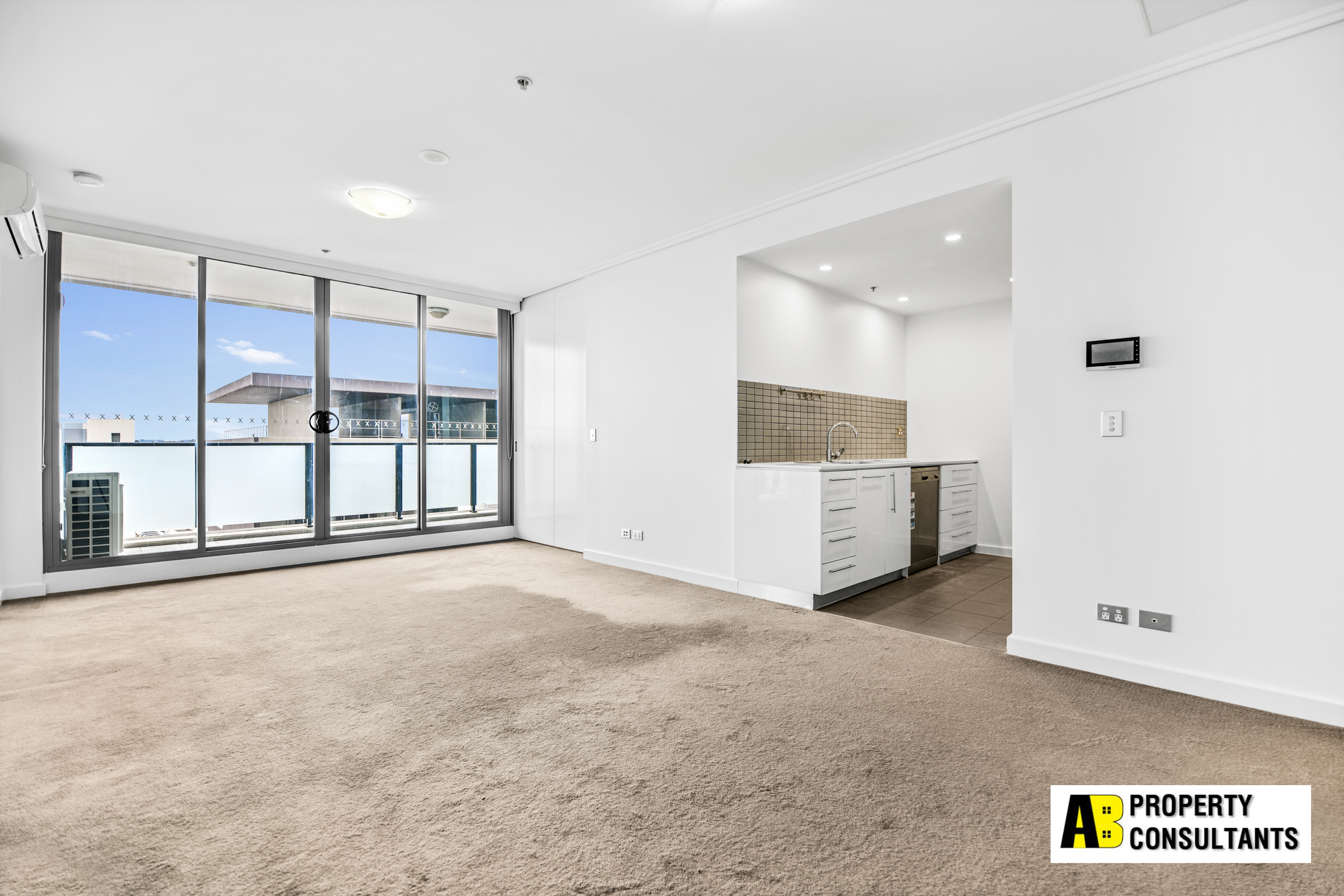 802B/8 Cowper Street, Parramatta - Thumbnail 2