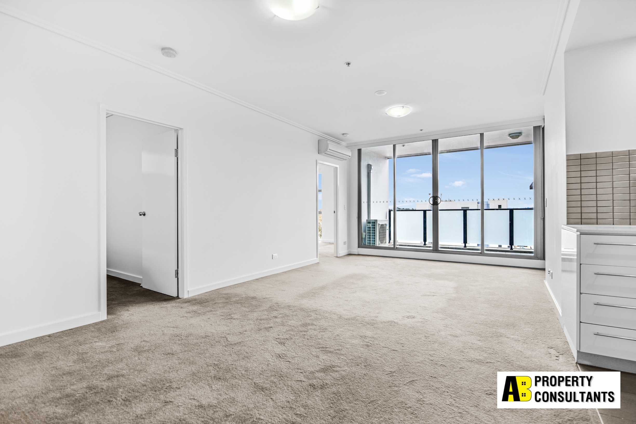 802B/8 Cowper Street, Parramatta - Thumbnail 3