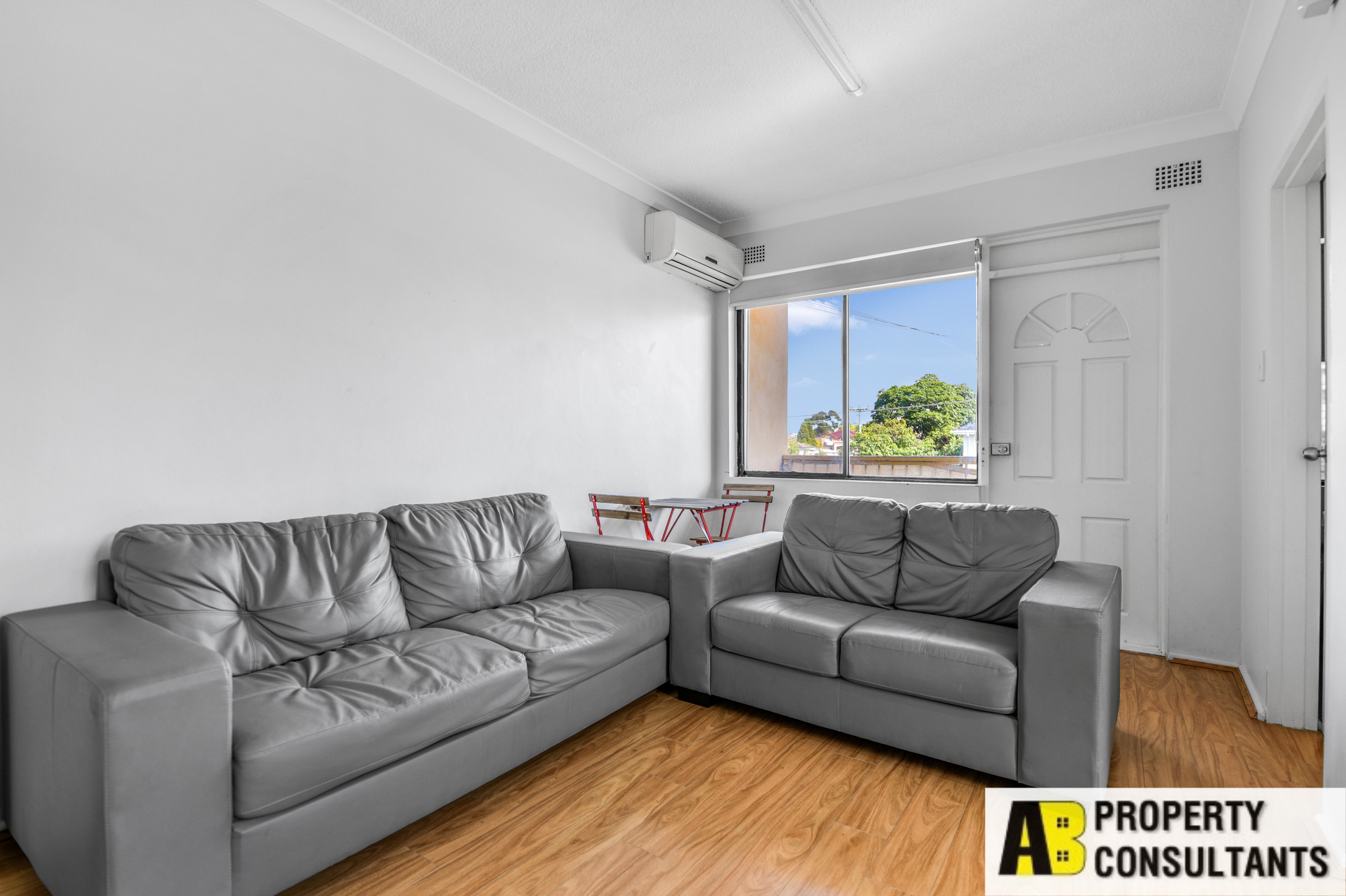 2/57 Harris Street, Harris Park - Thumbnail 2