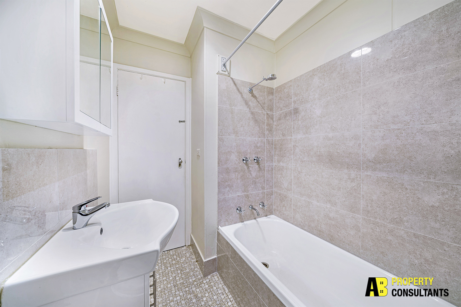 240 Captain Cook Drive, Willmot - Thumbnail 3