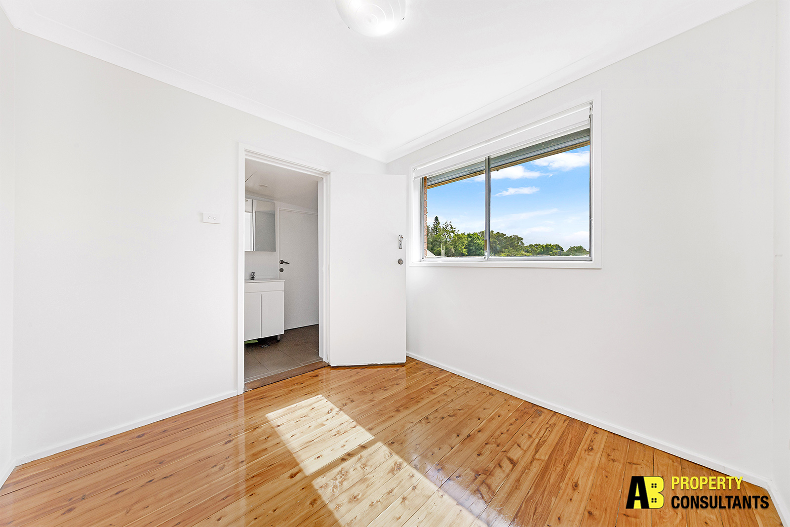 6 Short Street, Rosehill - Thumbnail 4