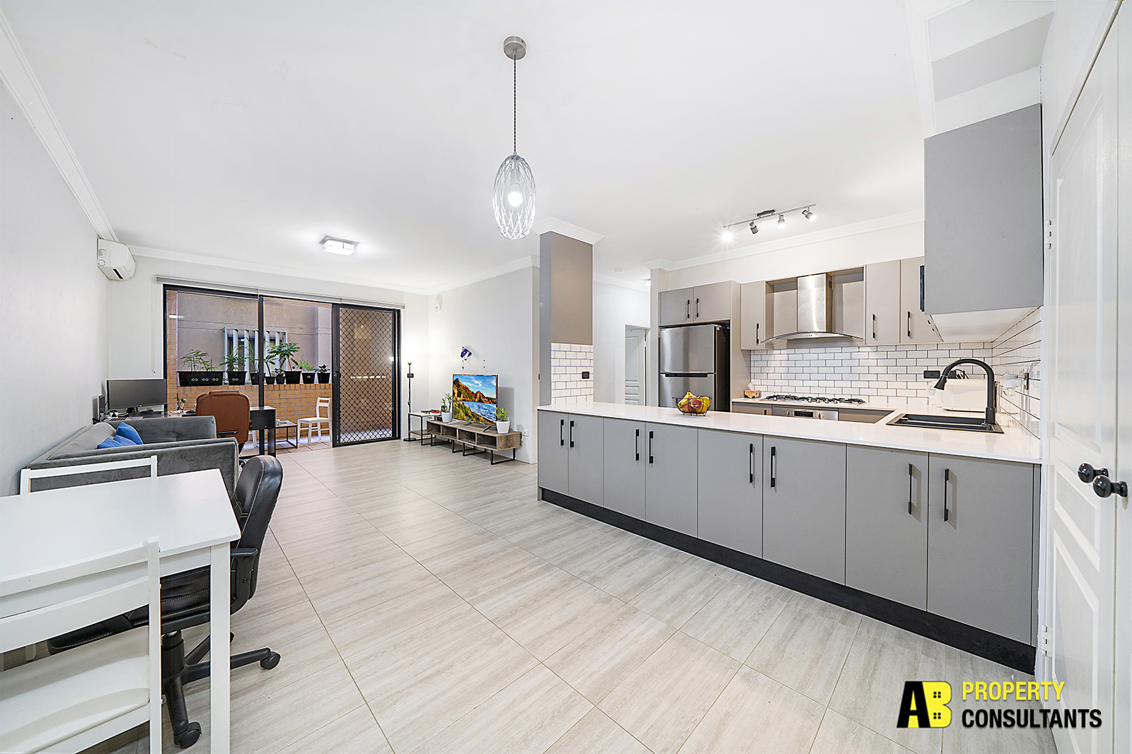 16/2-6 Kendall St, Harris Park - Thumbnail 2