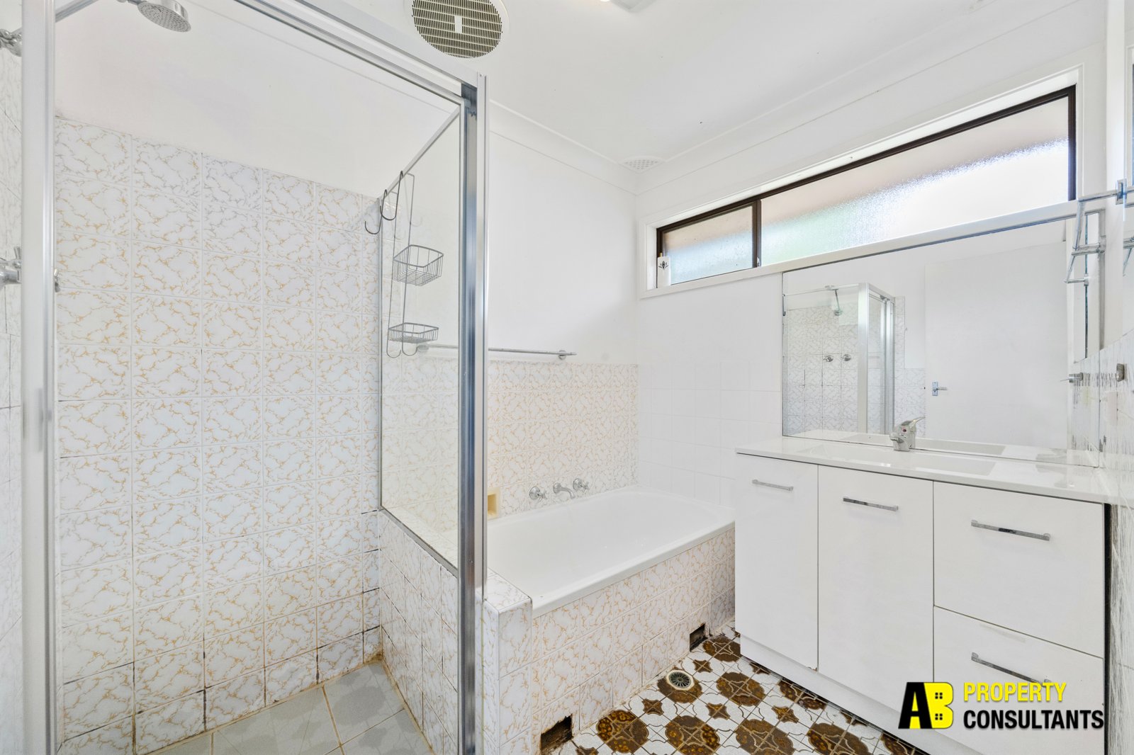 83 and 83A Whitby Road, Kings Langley - Thumbnail 6