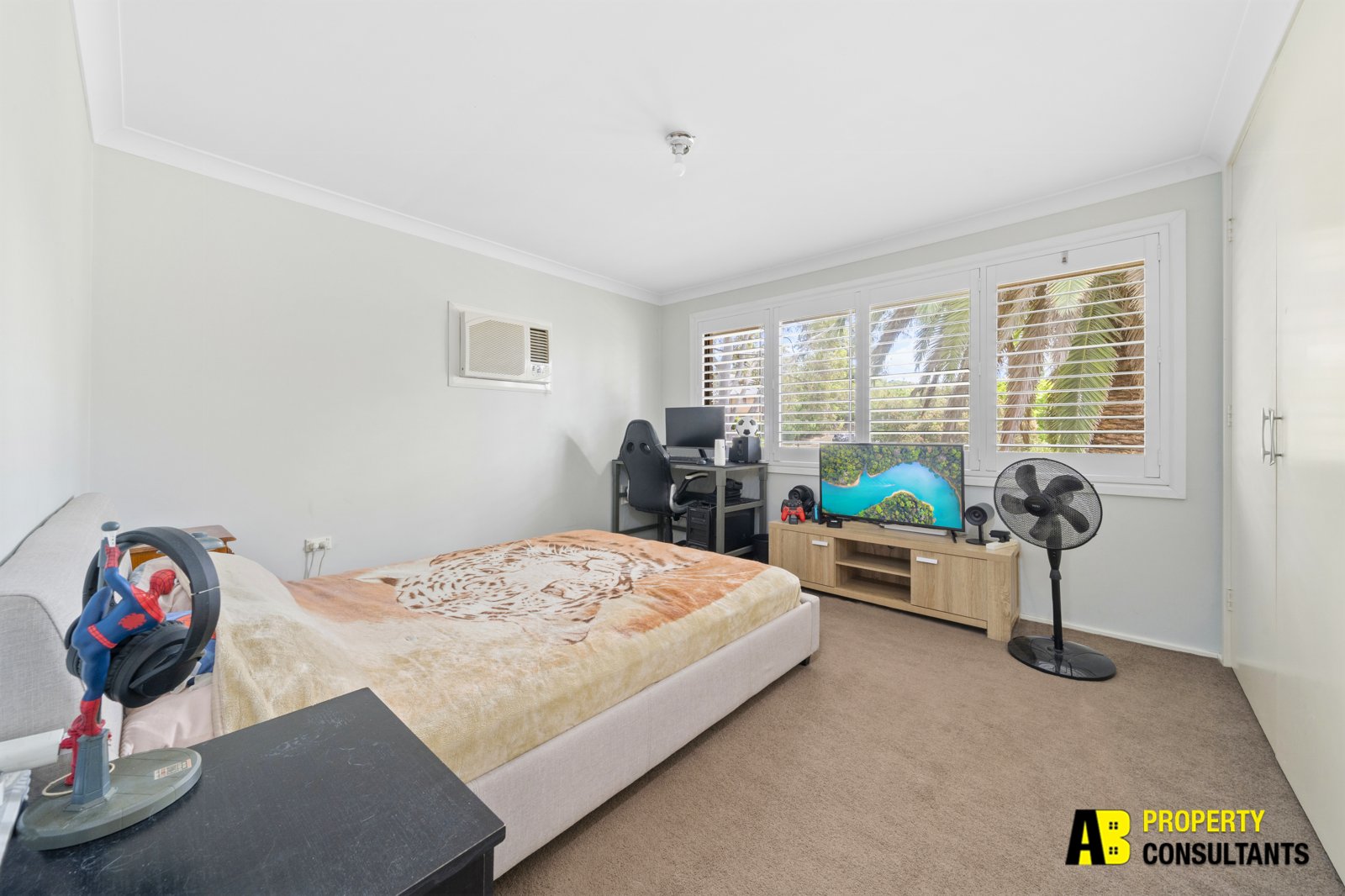 83 and 83A Whitby Road, Kings Langley - Thumbnail 7