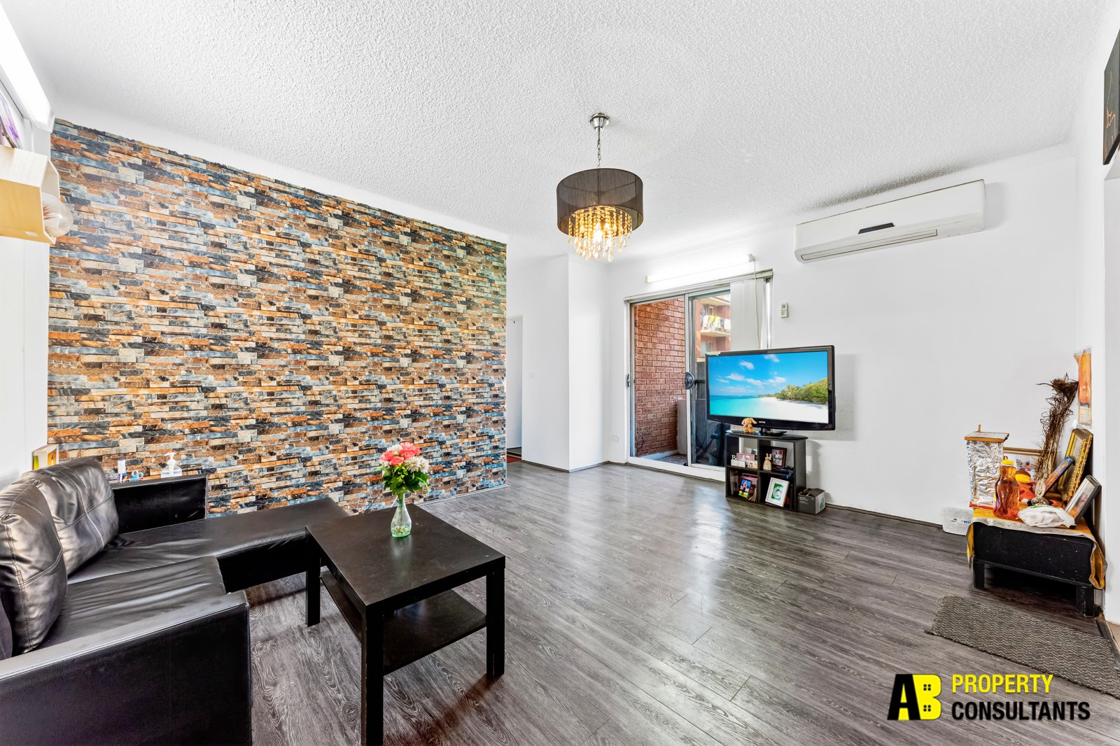 10/16A Wigram Street, Harris Park - Thumbnail 2