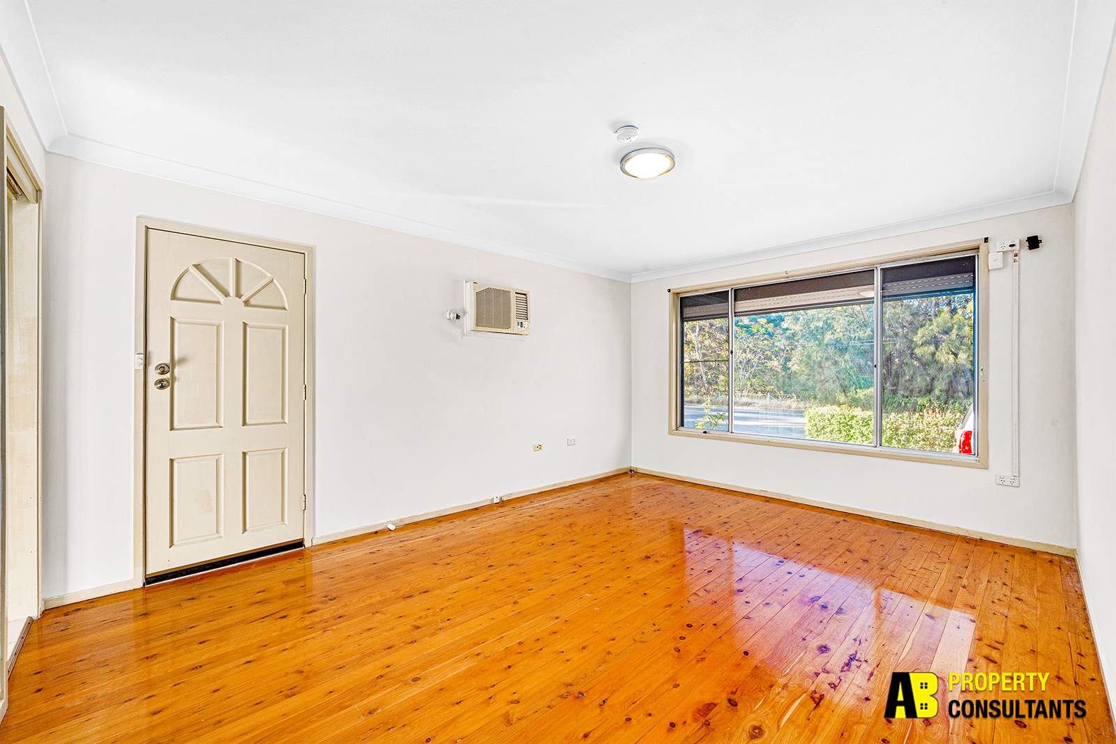 67 Roper Road, Colyton - Thumbnail 5