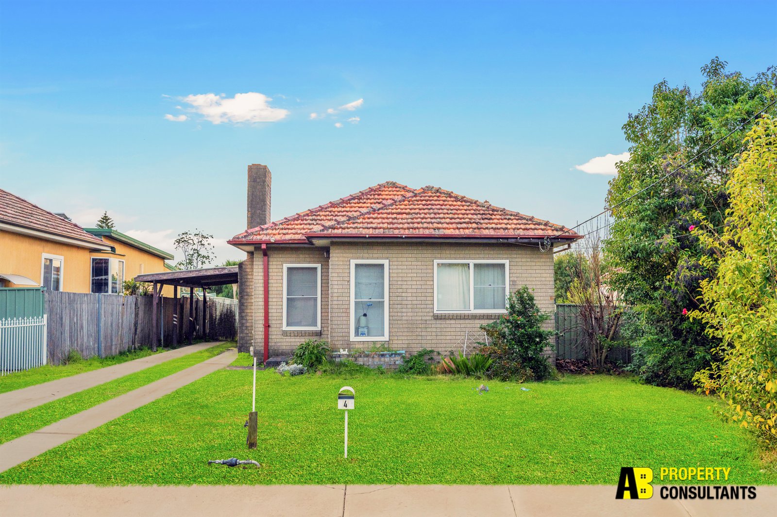 4 Lorraine Street, Seven Hills - Thumbnail 3