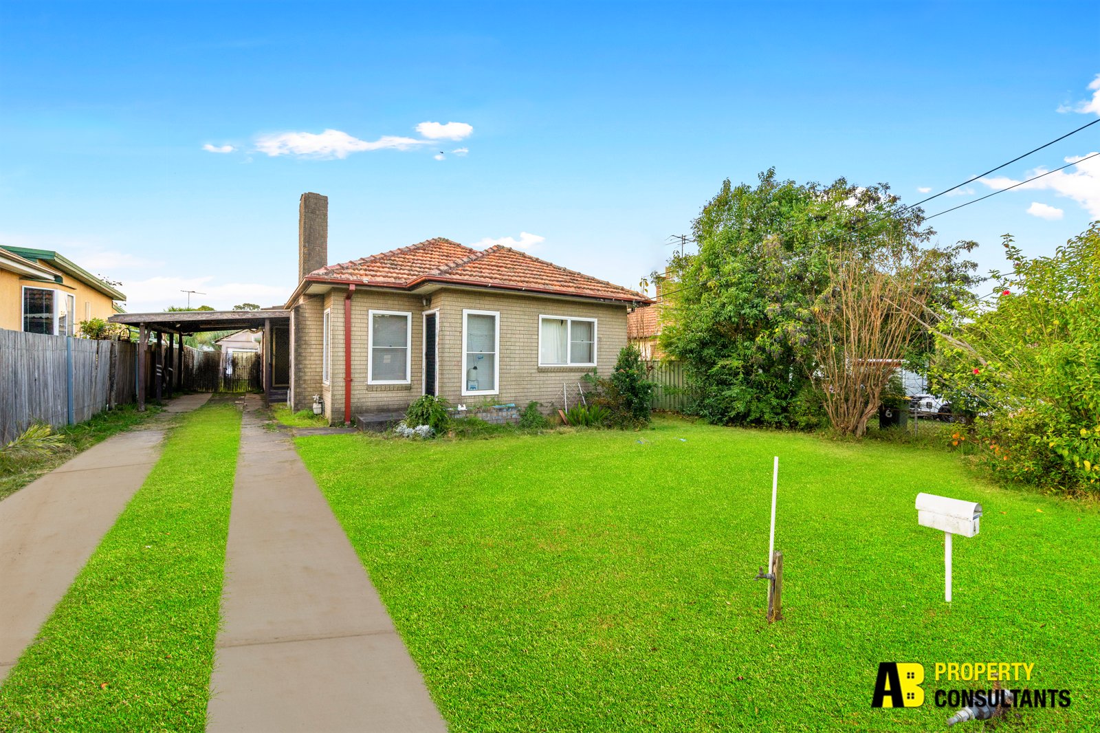 4 Lorraine Street, Seven Hills - Thumbnail 2