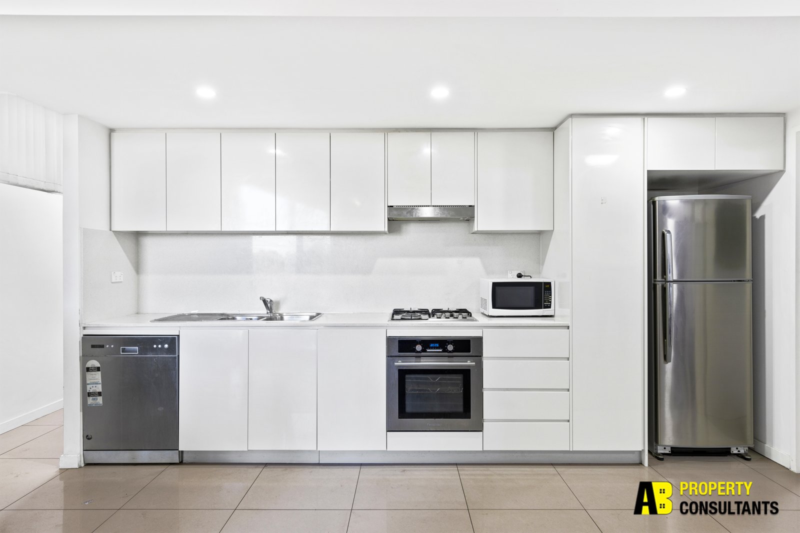 301/111 Wigram Street, Parramatta - Thumbnail 3