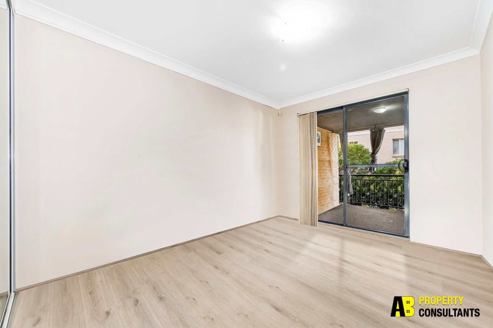 28/5-9 Fourth Avenue, Blacktown - Thumbnail 3