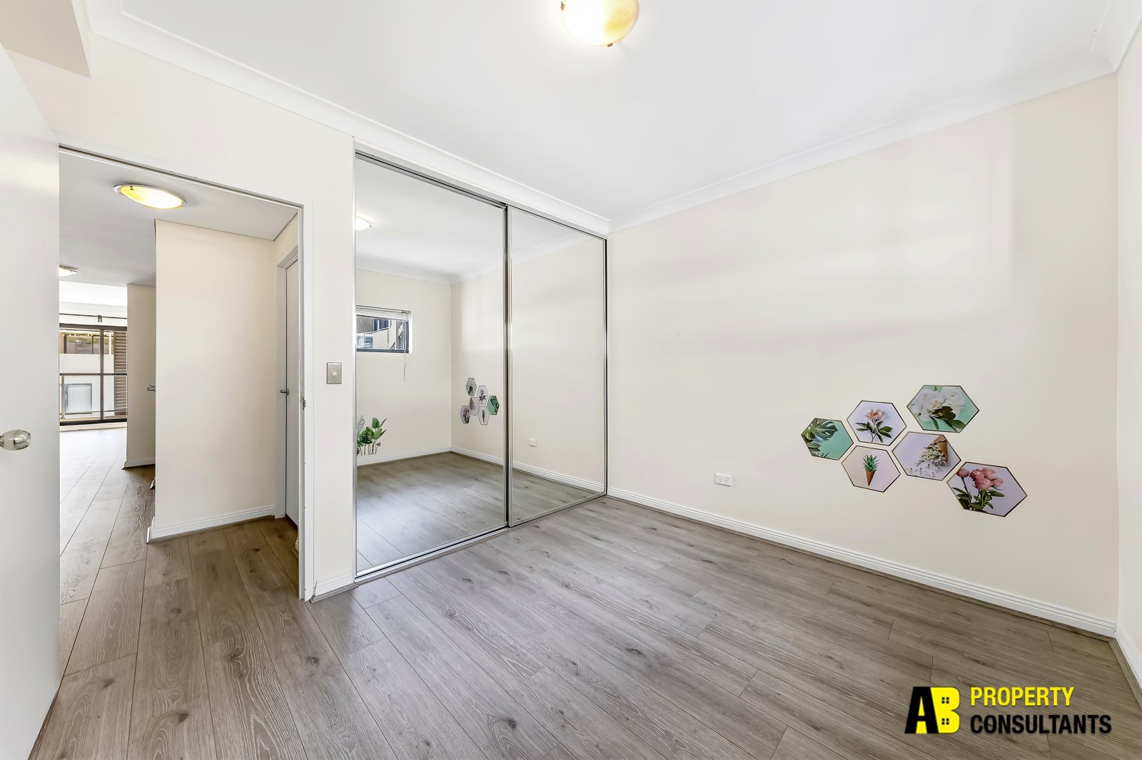 601/31-37 Hassall Street, Parramatta - Thumbnail 5