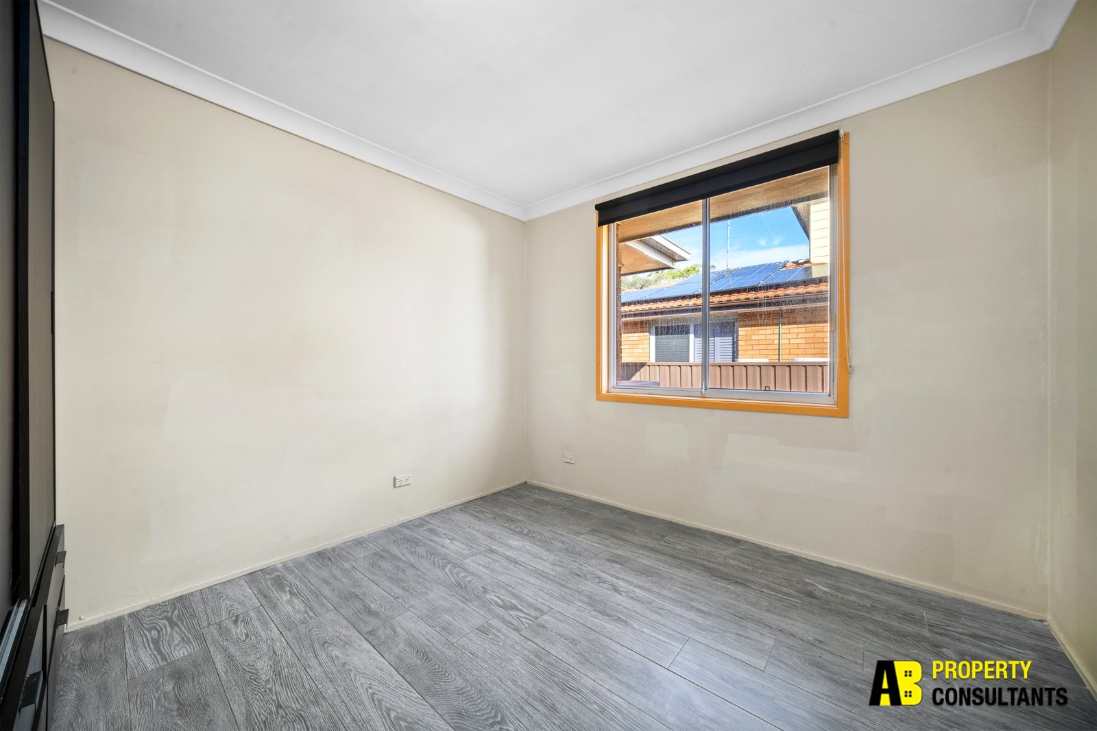12 Gerald Crescent, Doonside - Thumbnail 3