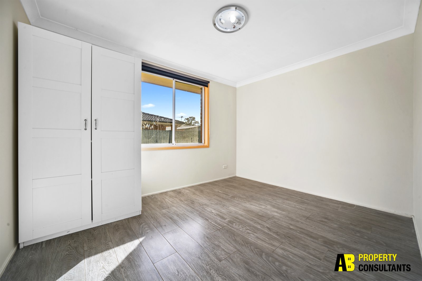 12 Gerald Crescent, Doonside - Thumbnail 5