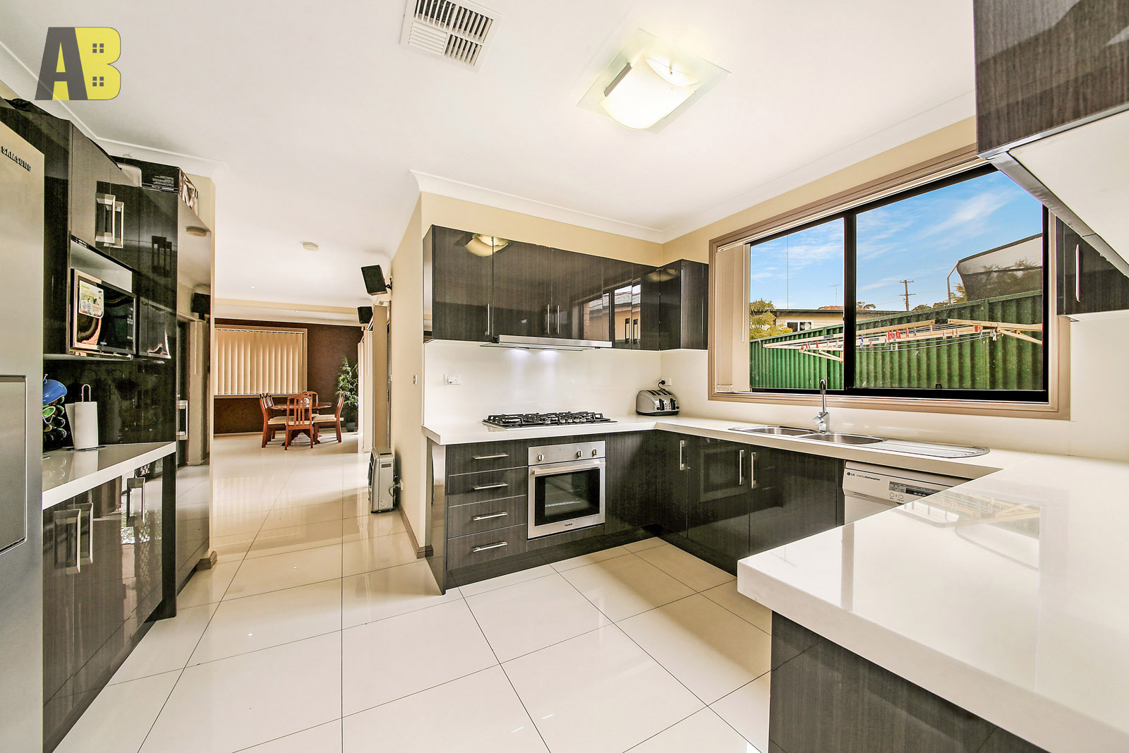 3 Dumble Street, Seven Hills - Thumbnail 4