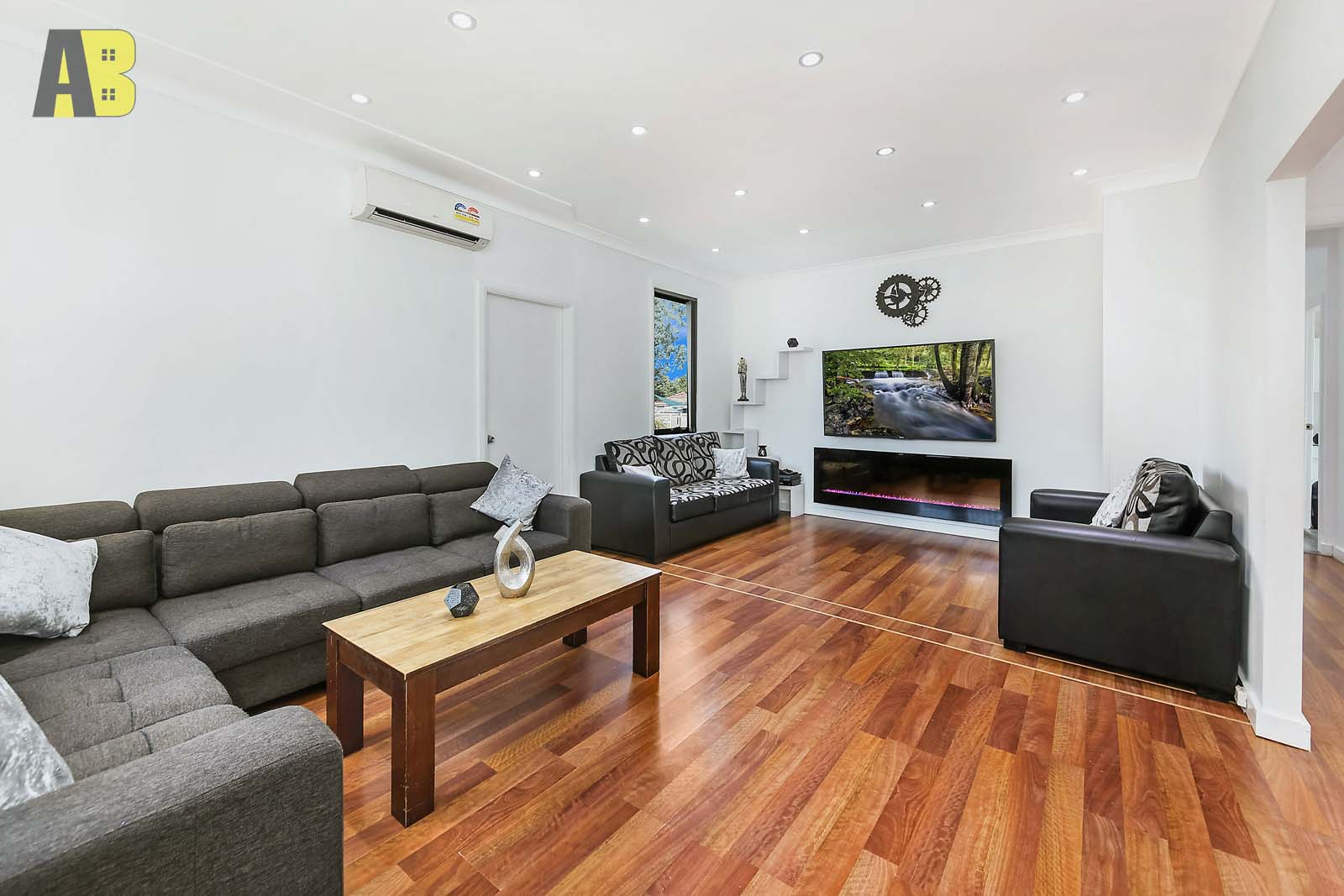 62 JANICE STREET, Seven Hills - Thumbnail 5
