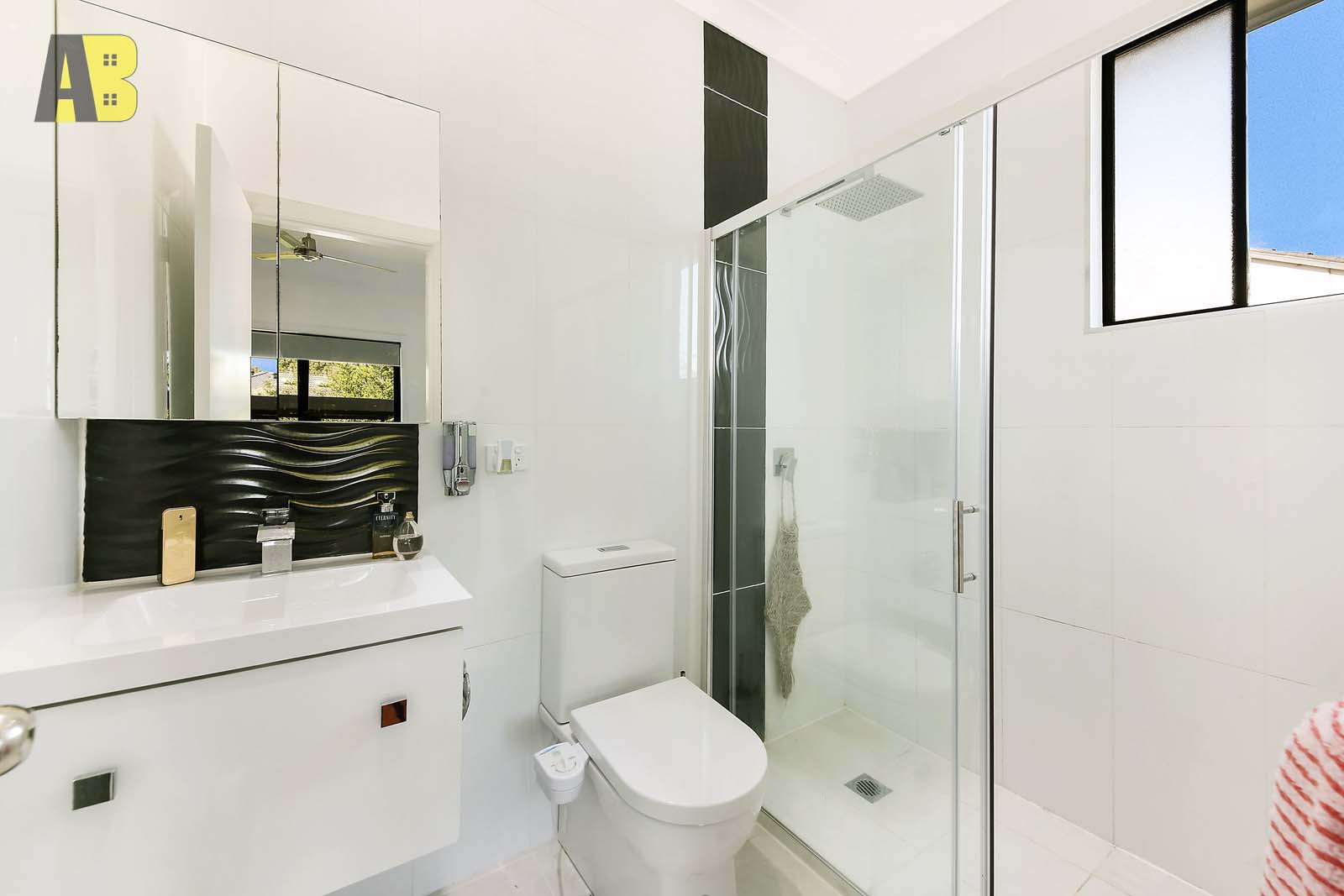 62 JANICE STREET, Seven Hills - Thumbnail 4