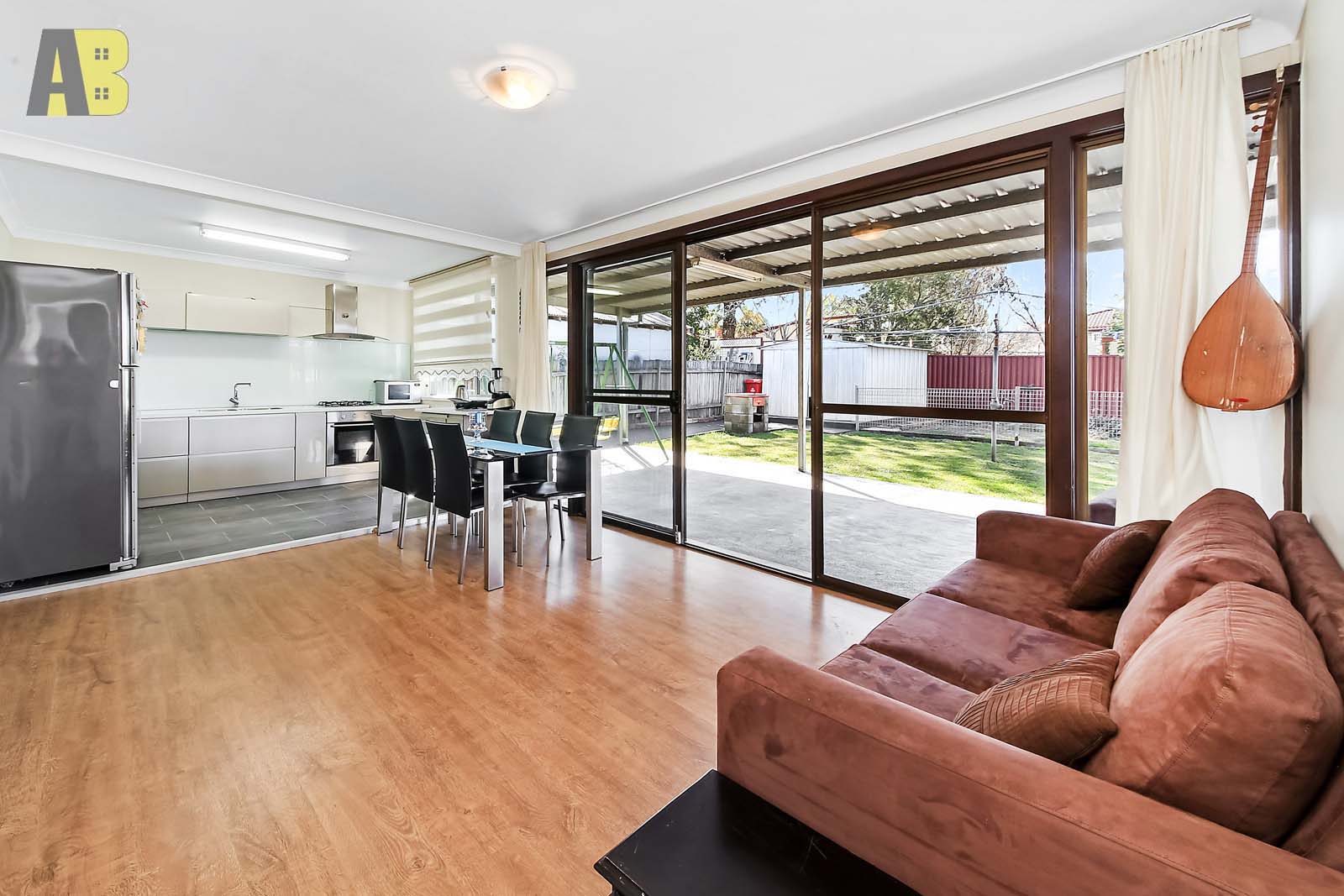 150 Lucretia Rd, Seven Hills - Thumbnail 3