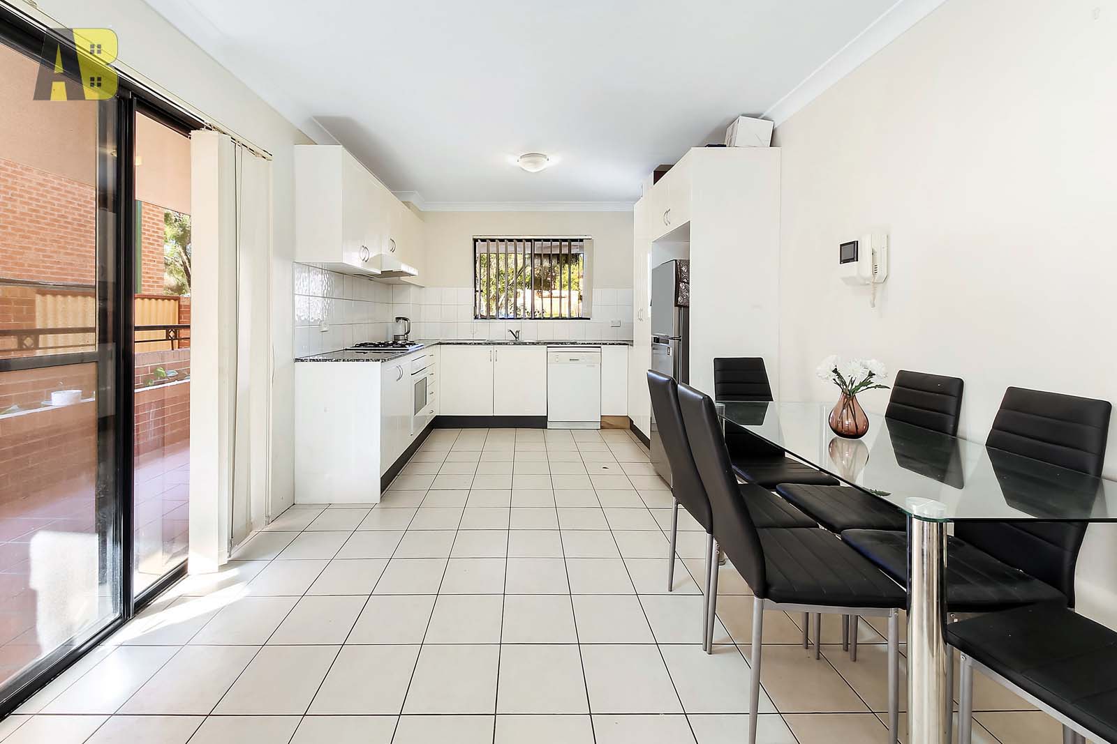 1/52 Harris Street, Harris Park - Thumbnail 3