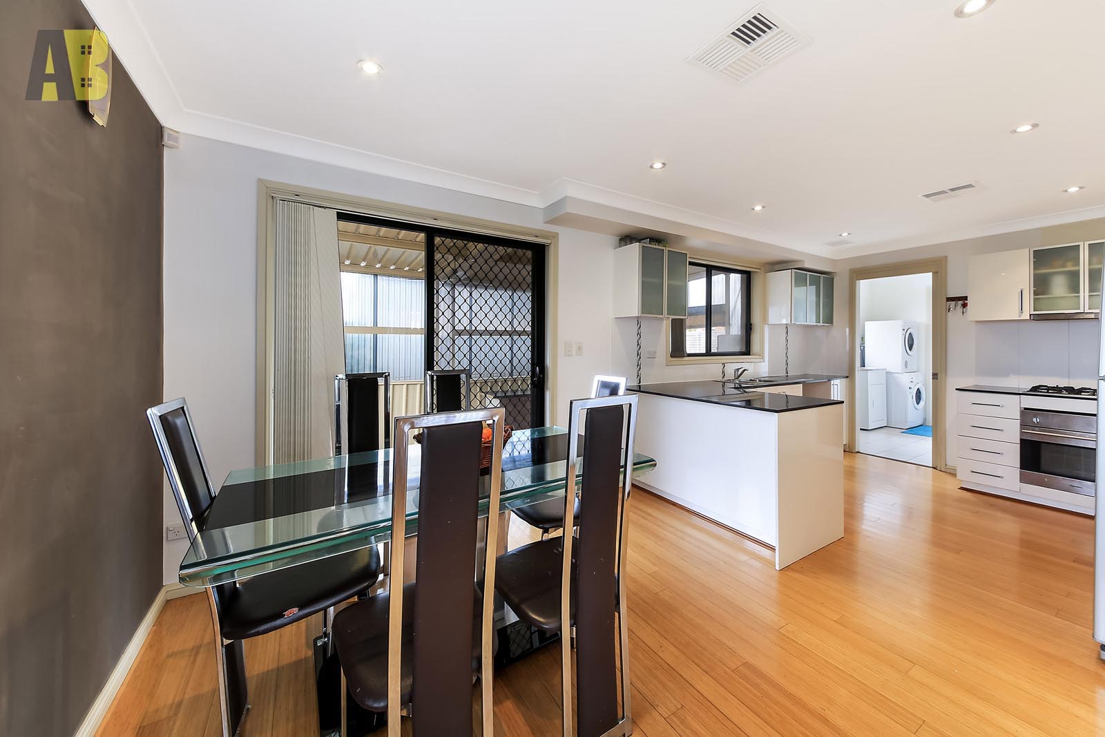 100 Johnson Ave, Seven Hills - Thumbnail 3