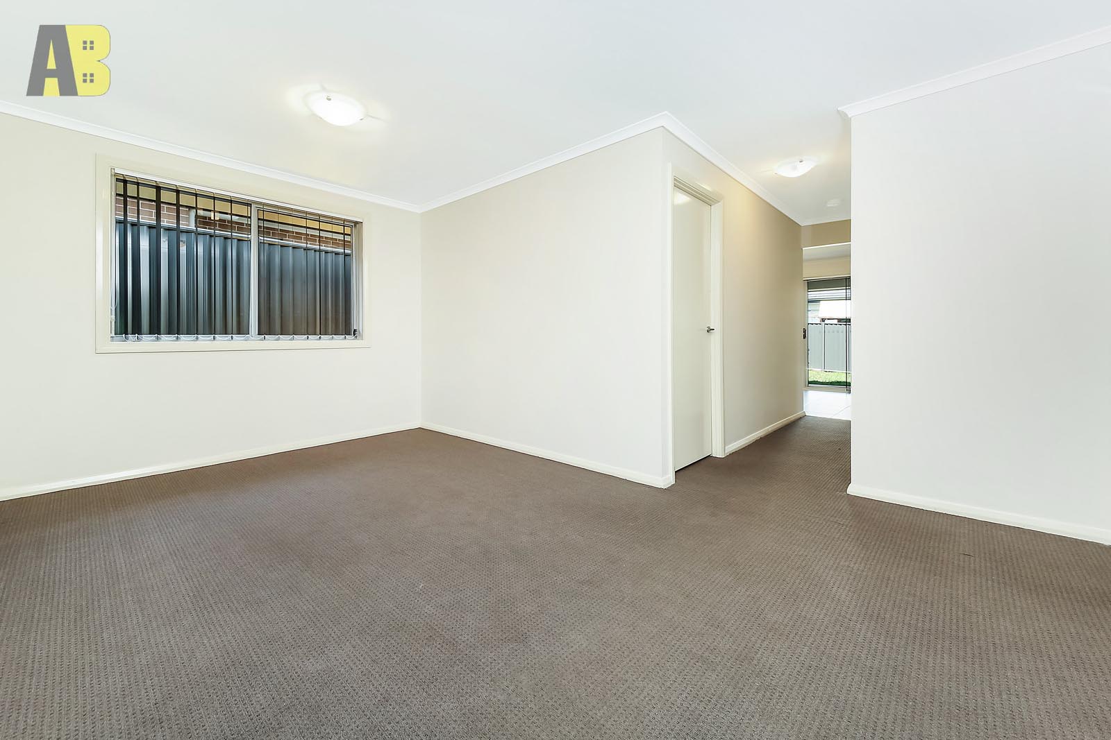 49 PORTSMOUTH CIRCUIT, Jordan Springs - Thumbnail 7