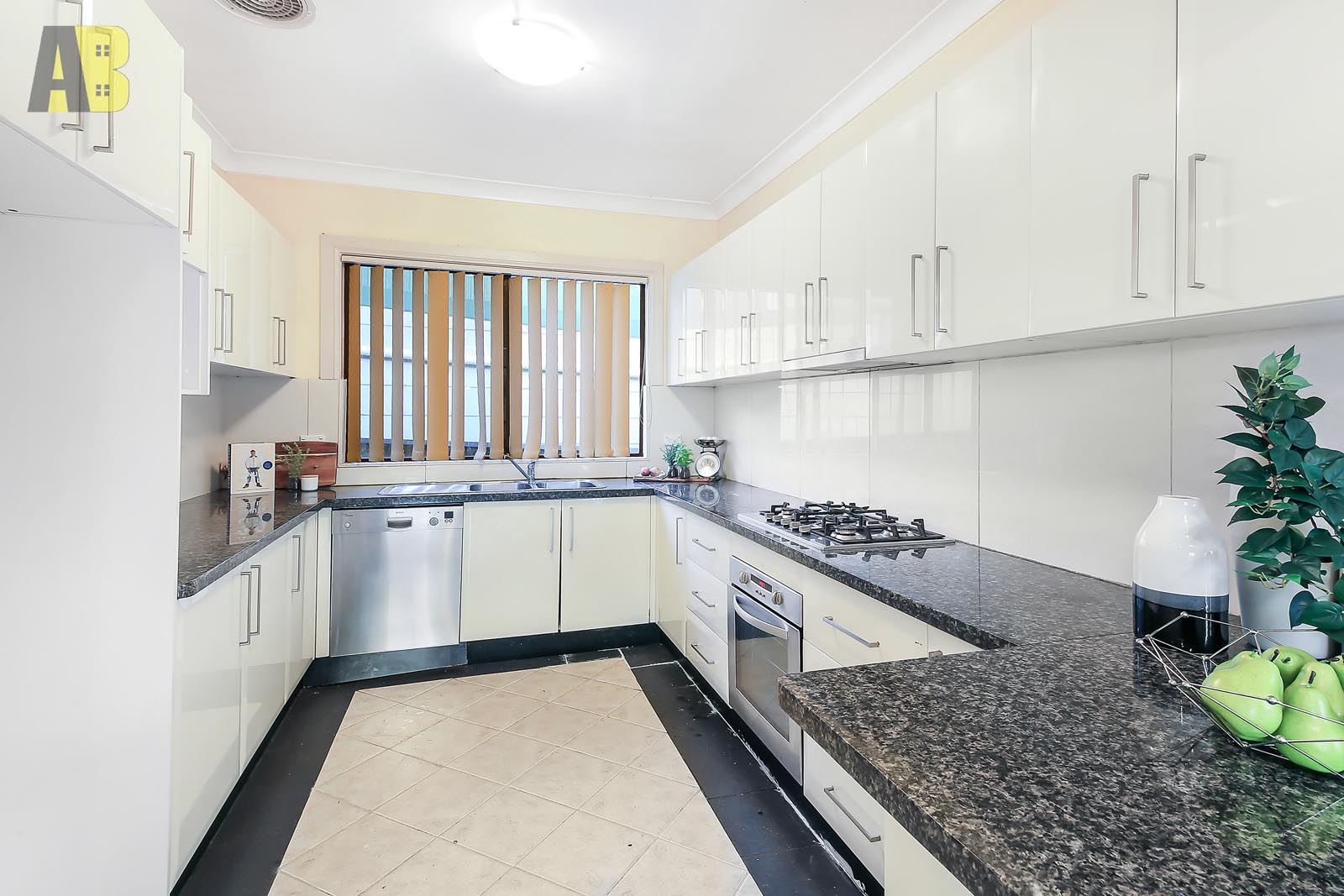 46 Wall Park Avenue, Seven Hills - Thumbnail 6