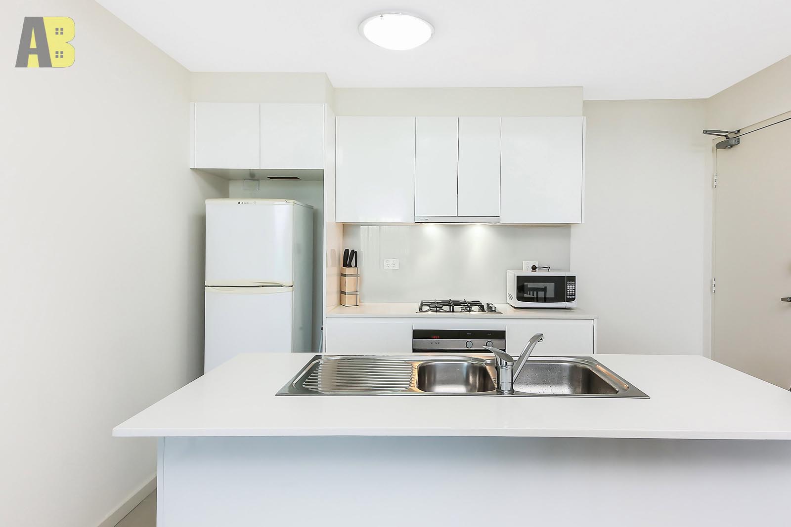 408/3-5 WESTON ST, Rosehill - Thumbnail 3