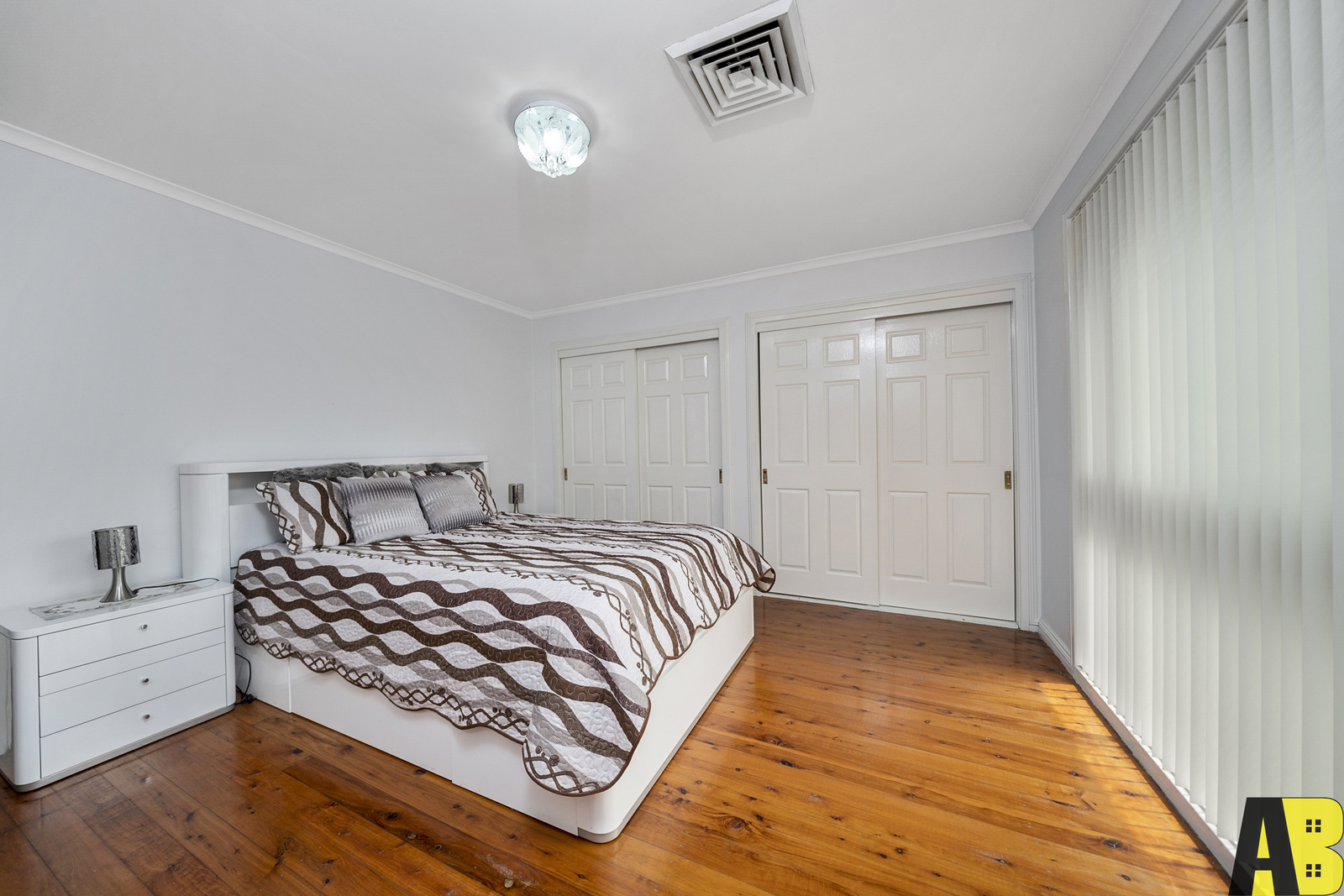 81 WHITBY ROAD, Kings Langley - Thumbnail 4