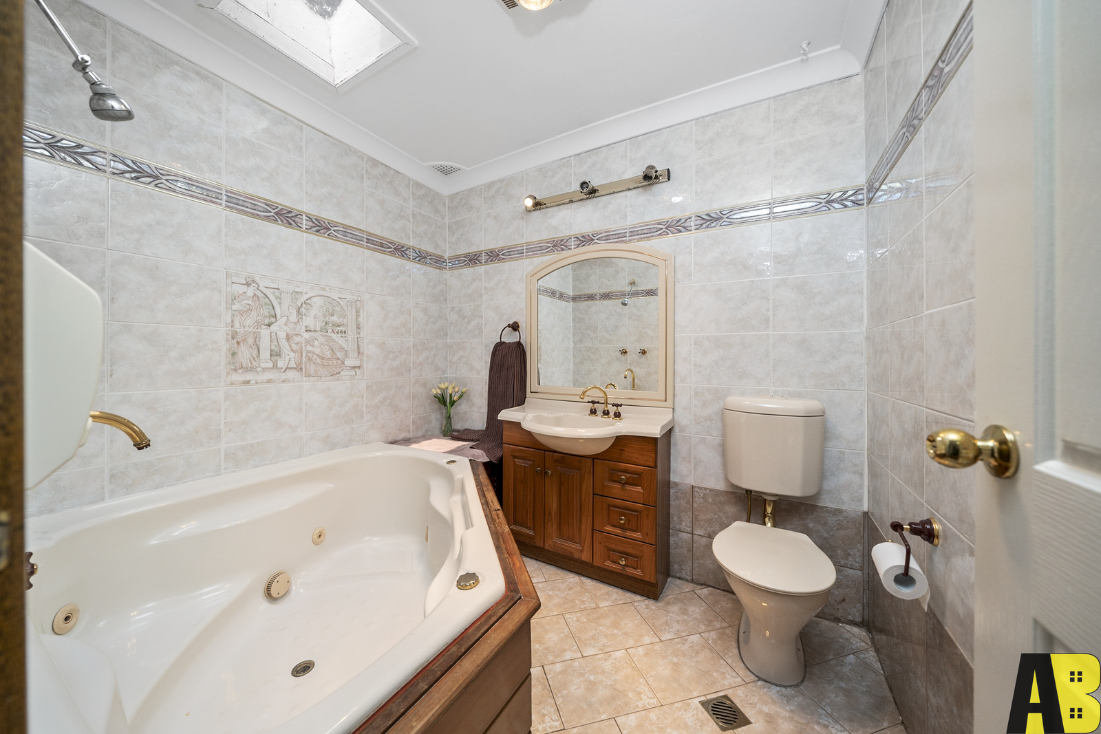 81 WHITBY ROAD, Kings Langley - Thumbnail 7